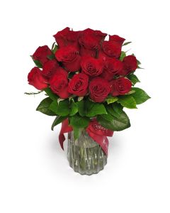 18 Red Roses flower arrangement